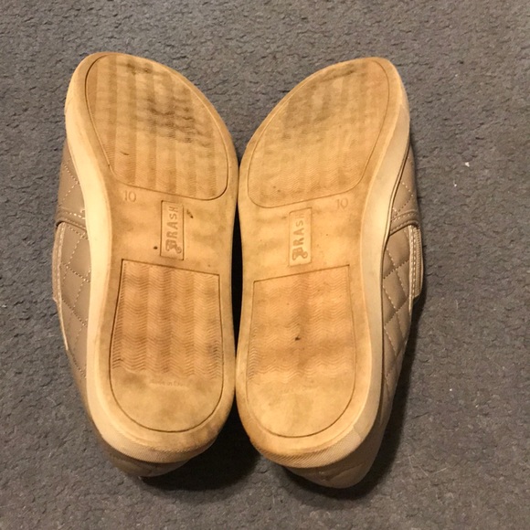 Tan sneakers - Picture 3 of 5